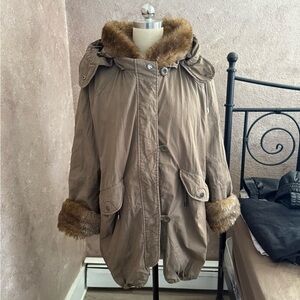 Dylan Fur-Trimmed Hooded jacket